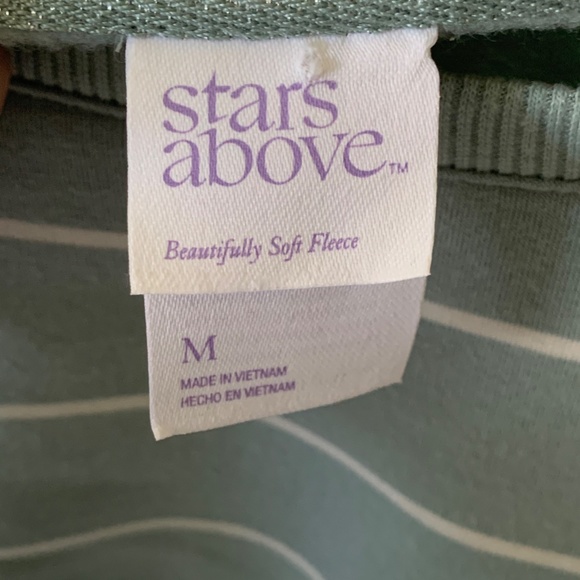 green white striped fleece sweater - Picture 2 of 3